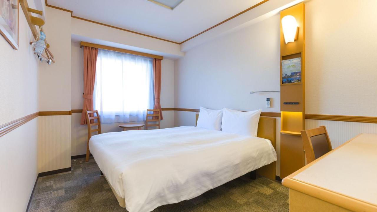 Toyoko Inn Hokkaido Kushiro Juji-Gai Екстериор снимка